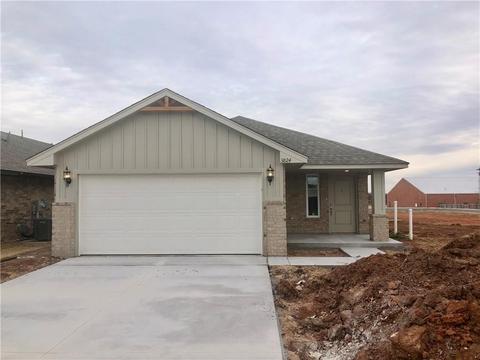 3824 Central Park Dr, Moore, OK 73160 photo 1
