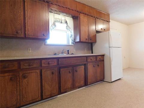 107 Robin Ln, Tecumseh, OK 74873 photo 3