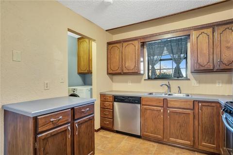 1420 Allyson Cir, Altus, OK 73521 photo 10