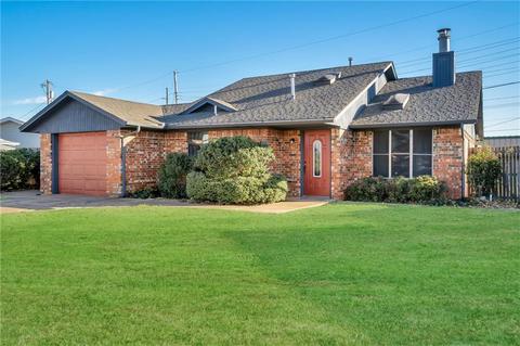 1420 Allyson Cir, Altus, OK 73521 photo 2