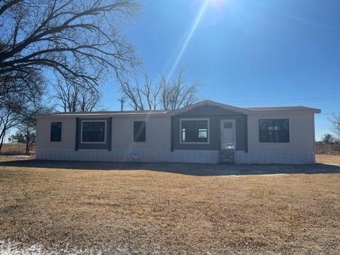 406 E 2nd St, Manitou, OK 73555 photo 1