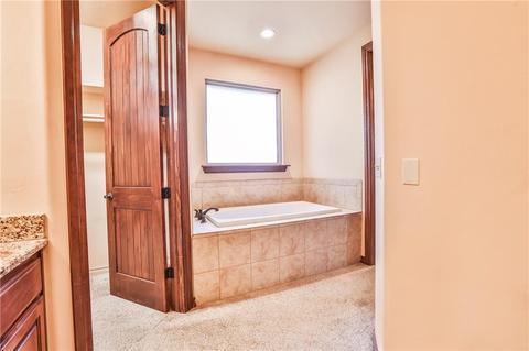 307 Windsor Ln, Tuttle, OK 73089 photo 15