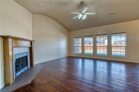 1828 White Tail Cir, Altus, OK 73521 photo 6