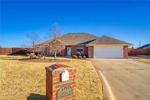 1828 White Tail Cir, Altus, OK 73521 photo 2