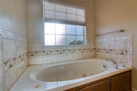 1828 White Tail Cir, Altus, OK 73521 photo 17