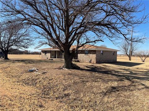 618 S Lloyd St, Eldorado, OK 73537 photo 3