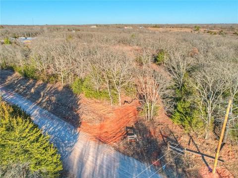 22441 Memory Ln, Tecumseh, OK 74873 photo 2