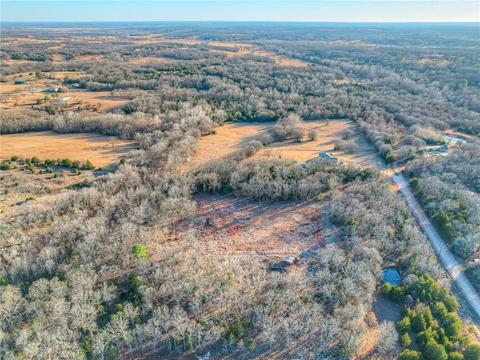 22441 Memory Ln, Tecumseh, OK 74873 photo 4