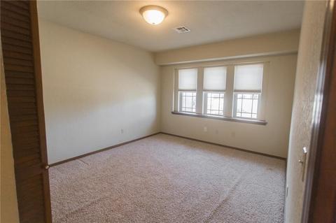 304 Christopher Todd Dr, Moore, OK 73160 photo 9