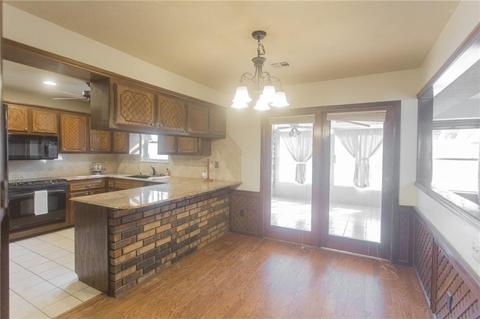 304 Christopher Todd Dr, Moore, OK 73160 photo 19