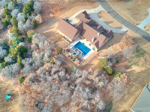 2809 Perth Dr, Edmond, OK 73013 photo 3