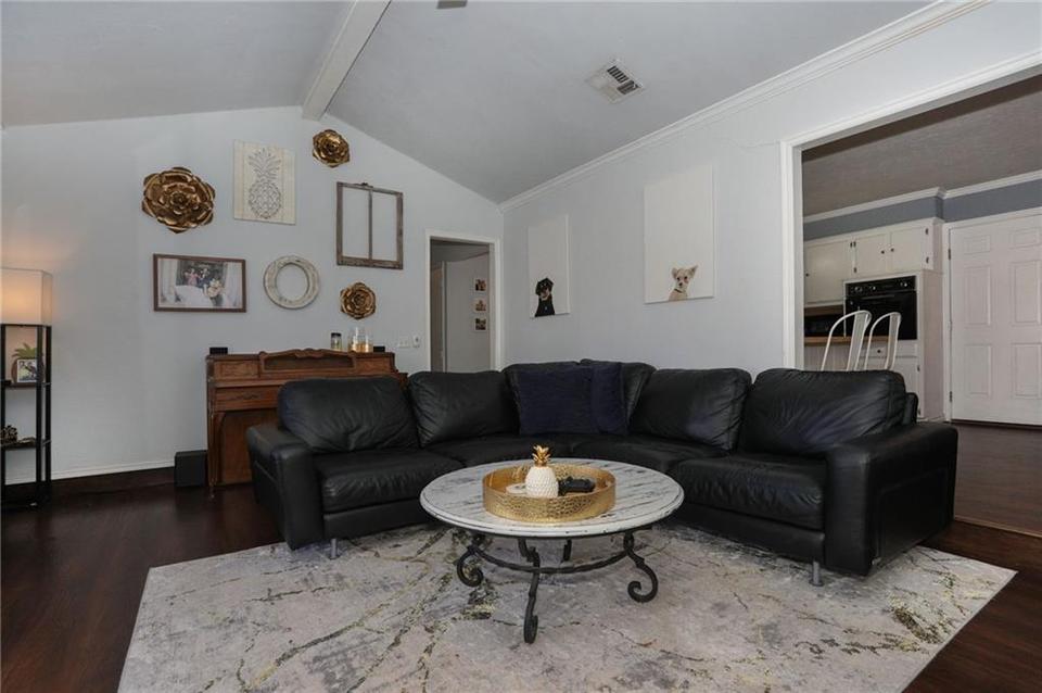  1005 Val Genes Rd, Edmond, OK 73003 photo 5