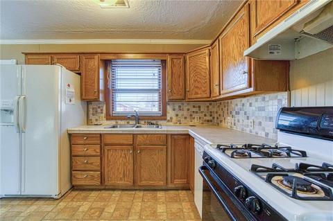 1716 N Crain Dr, Altus, OK 73521 photo 11