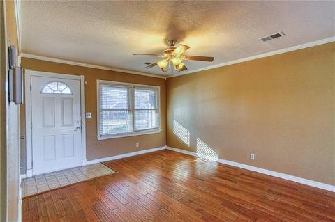 1716 N Crain Dr, Altus, OK 73521 photo 4
