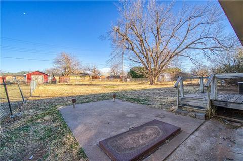 1716 N Crain Dr, Altus, OK 73521 photo 22