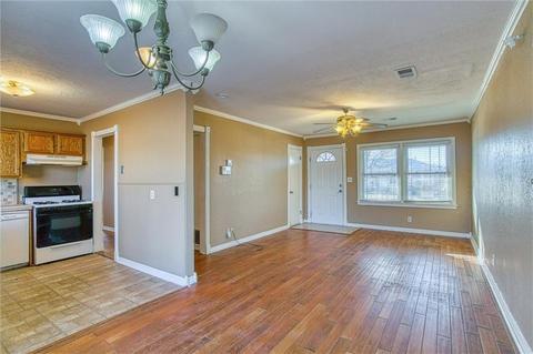 1716 N Crain Dr, Altus, OK 73521 photo 9
