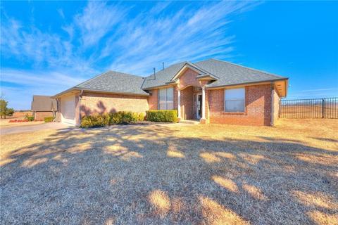 8 Willow Creek Dr, Tuttle, OK 73089 photo 4