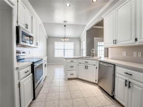 8 Willow Creek Dr, Tuttle, OK 73089 photo 15