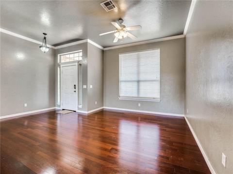 8 Willow Creek Dr, Tuttle, OK 73089 photo 5