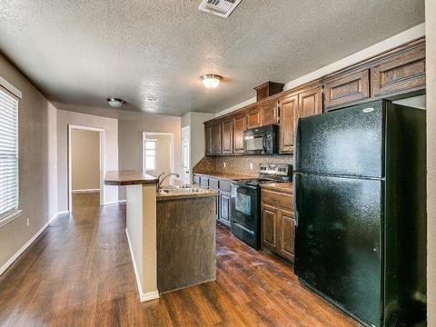 116 E 3rd St, Wanette, OK 74878 photo 4