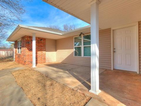 116 E 3rd St, Wanette, OK 74878 photo 2
