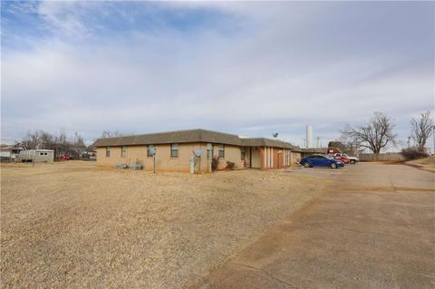 4 S Cimarron Rd, Tuttle, OK 73089 photo 10
