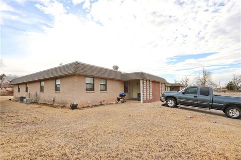 4 S Cimarron Rd, Tuttle, OK 73089 photo 3