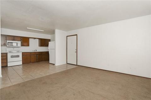6 E Bond St, Tuttle, OK 73089 photo 9