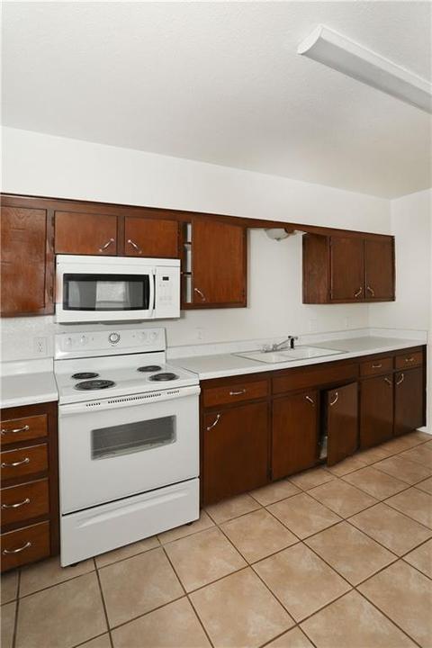 6 E Bond St, Tuttle, OK 73089 photo 12
