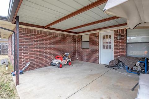 1925 Bluegrass Ct, Moore, OK 73160 photo 27