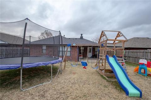 1925 Bluegrass Ct, Moore, OK 73160 photo 25