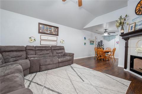 1925 Bluegrass Ct, Moore, OK 73160 photo 6