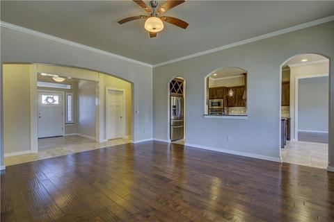 3115 Timber Shadows Dr, Norman, OK 73069 photo 4