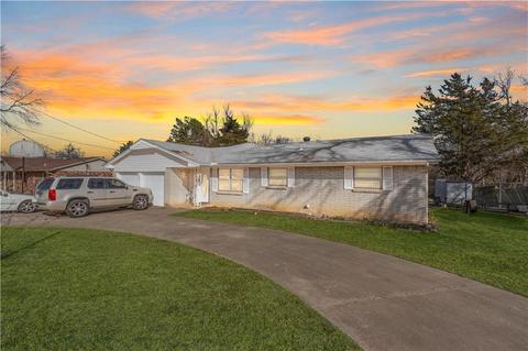 2224 Apache St, Choctaw, OK 73020 photo 1