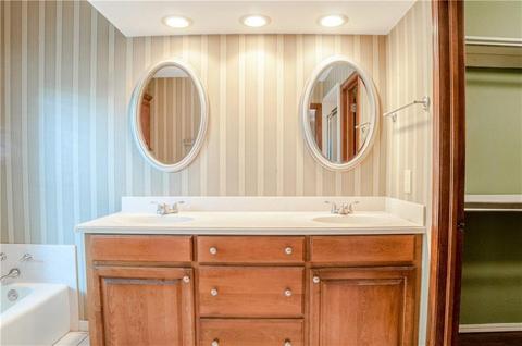 3108 Eagle Pass Ln, Edmond, OK 73013 photo 19