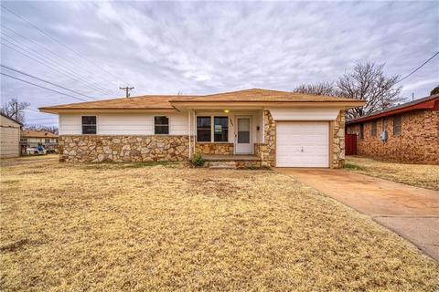 1605 Pluto St, Altus, OK 73521 photo 2