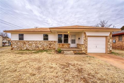 1605 Pluto St, Altus, OK 73521 photo 3
