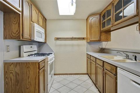 2131 Parkview Dr, Moore, OK 73170 photo 7