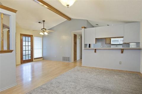 2131 Parkview Dr, Moore, OK 73170 photo 5
