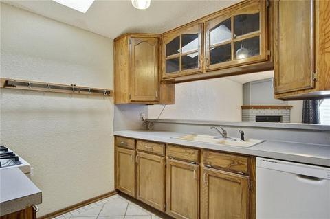 2131 Parkview Dr, Moore, OK 73170 photo 8