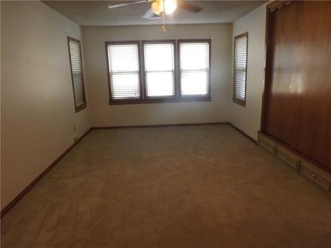 622 E Main St, Tipton, OK 73570 photo 8