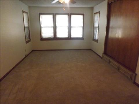 622 E Main St, Tipton, OK 73570 photo 7