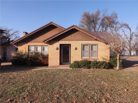 622 E Main St, Tipton, OK 73570 photo 1
