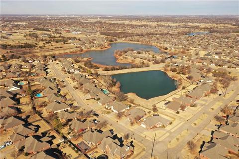 307 Summit Bnd, Norman, OK 73071 photo 32