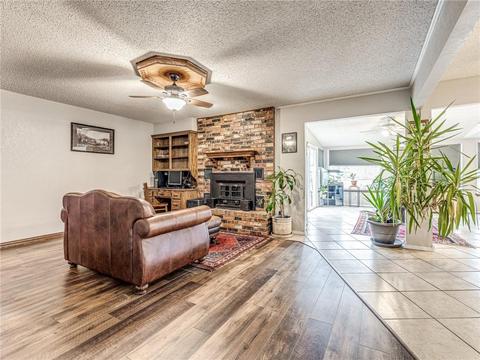 868 Squirrel Ct, Tuttle, OK 73089 photo 6