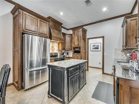 3229 SE 33rd St, Moore, OK 73165 photo 6