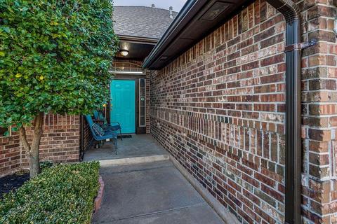 513 Allison Ln, Moore, OK 73160 photo 3