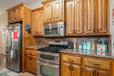 513 Allison Ln, Moore, OK 73160 photo 11