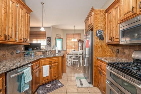 513 Allison Ln, Moore, OK 73160 photo 9