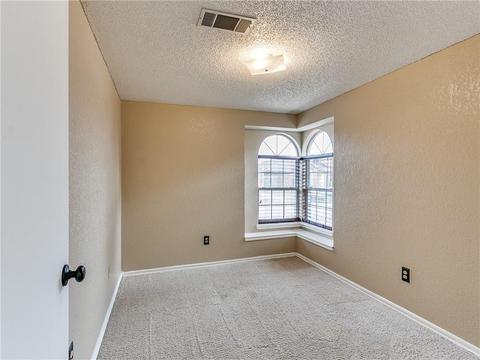 2107 Briarcliff Dr, Moore, OK 73170 photo 10